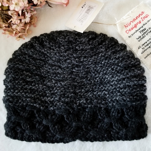 Nirvana Designs hat $52 Retail Chunky Soft Knit Wool Beanie, FINAL PRICE! - Picture 4 of 13
